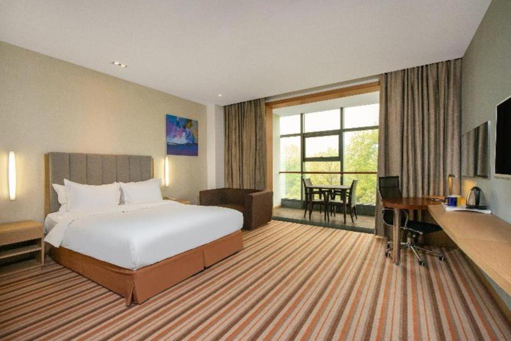 Holiday Inn Express Yangzhou City Center By Ihg Εξωτερικό φωτογραφία
