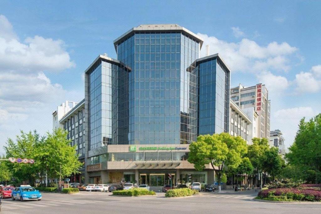 Holiday Inn Express Yangzhou City Center By Ihg Εξωτερικό φωτογραφία